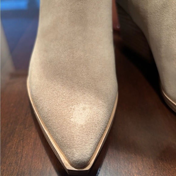 Marc Fisher LTD Challi Tall Heeled boot Light Natural size 6 - Picture 9 of 11